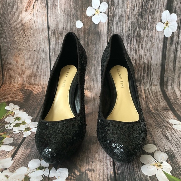 Gianni Bini Black Sparkly Closed-toed Heels - Picture 3 of 6